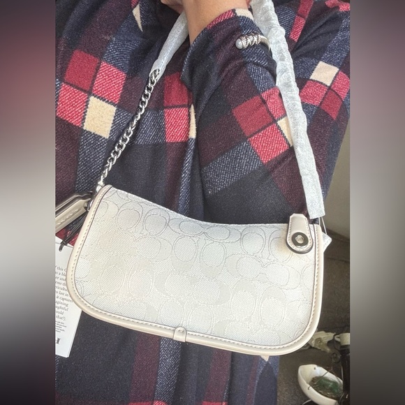 Coach Handbags - SOLD⛔️Authentic COACH 1941 Signature jacquard/Glovetanned turnlock zip Crosby
